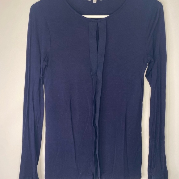 Hobbs Long Sleeve Blue Blouse With Pretty Trim Down the Front Size XS Preppy - Picture 2 of 10